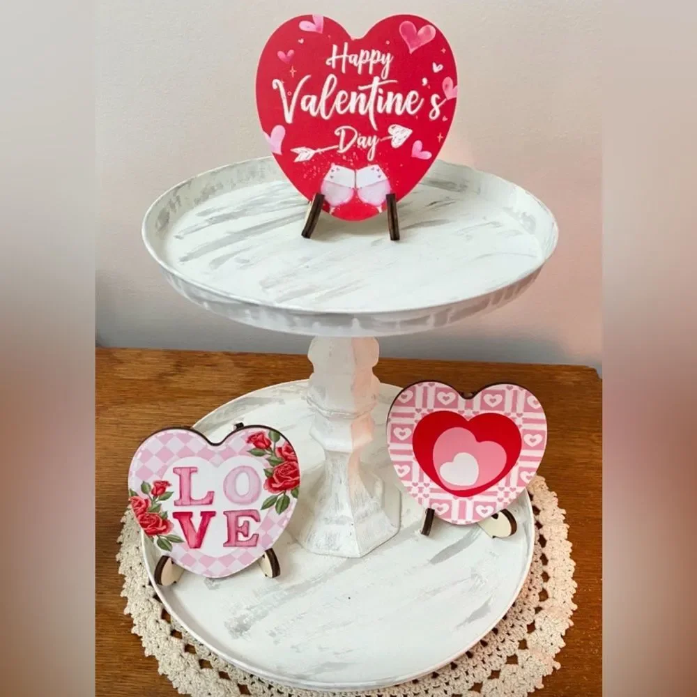 3 Piece Valentine's Day Heart Decorations with Stands